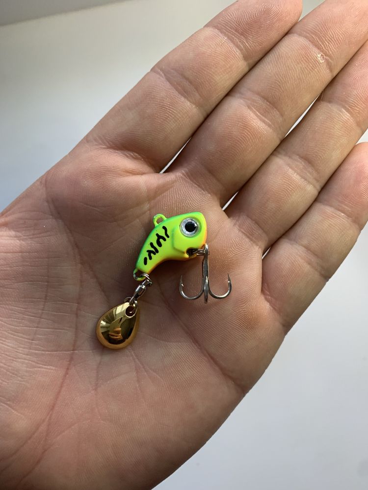 Tail spinner/ Теіл спіннер, Воблер, приманка на хижака 10 грам.
