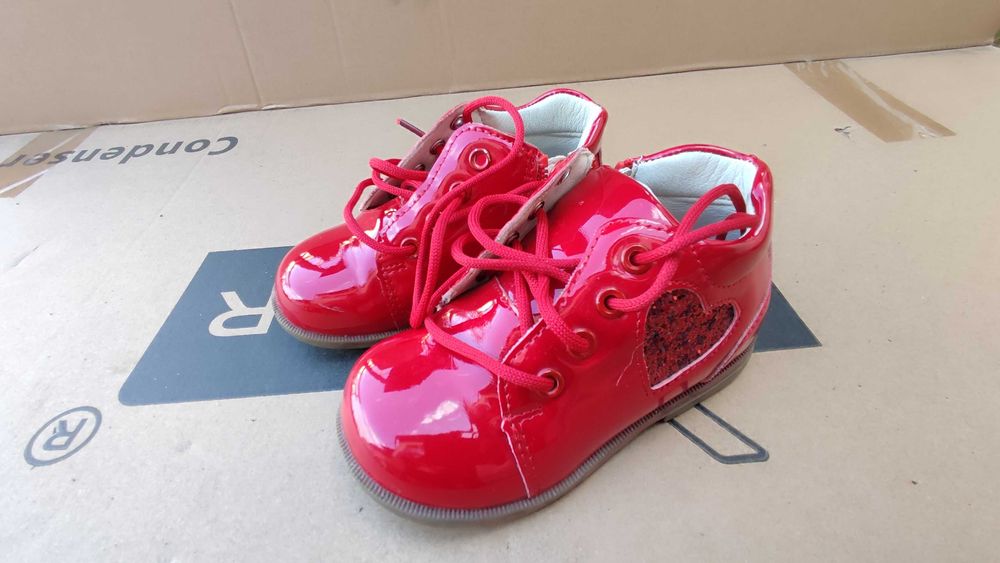 Топаночки для дівчинки до року 22 розмір