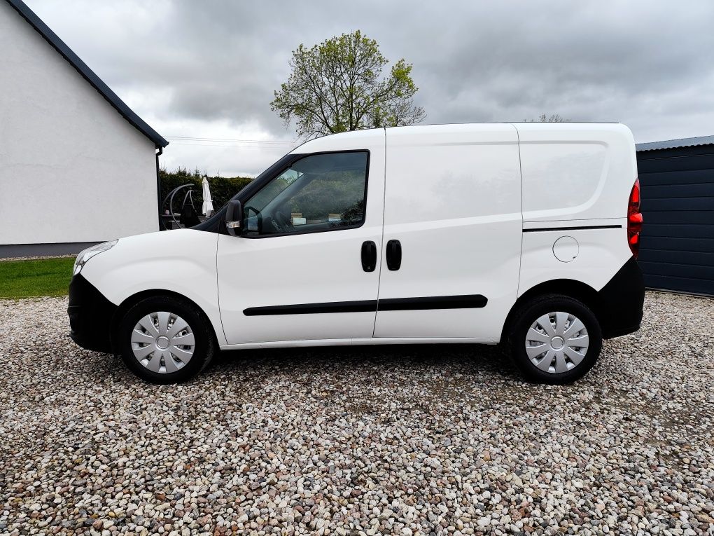 Opel Combo 1.6CDTi 2016r Automat