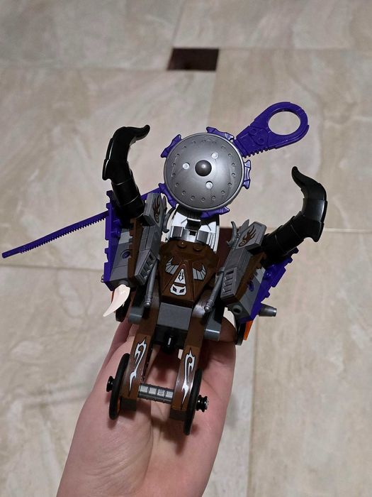 Продам 9 наборов лего.