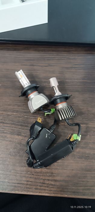 Продам Led лампы цоколь h4