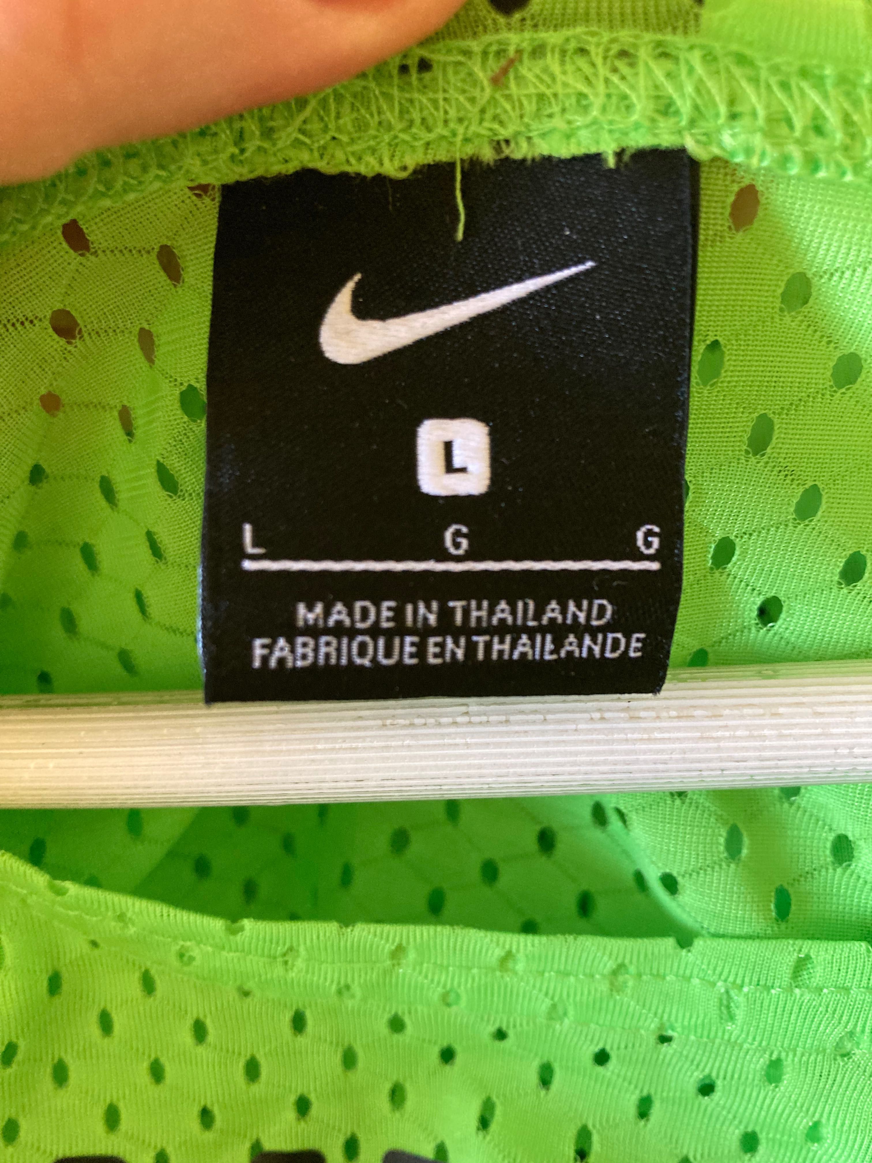Koszula Nike L rozmiar, stan idealny