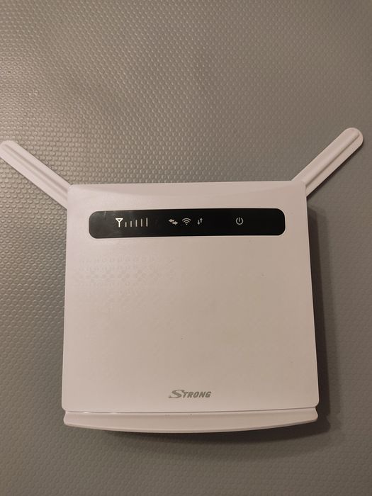 Продам роутер STRONG 4GLTE  Router 300