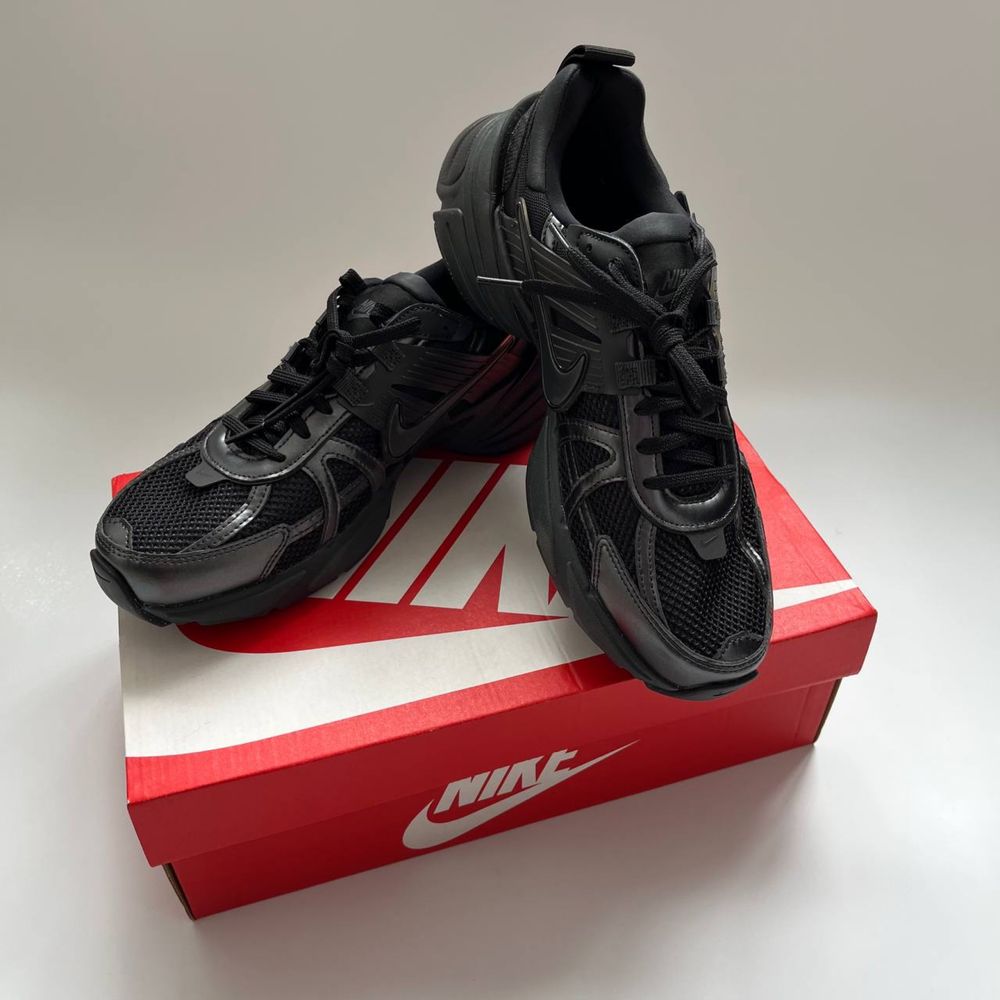 Nike y2k run кросівки оригінал
