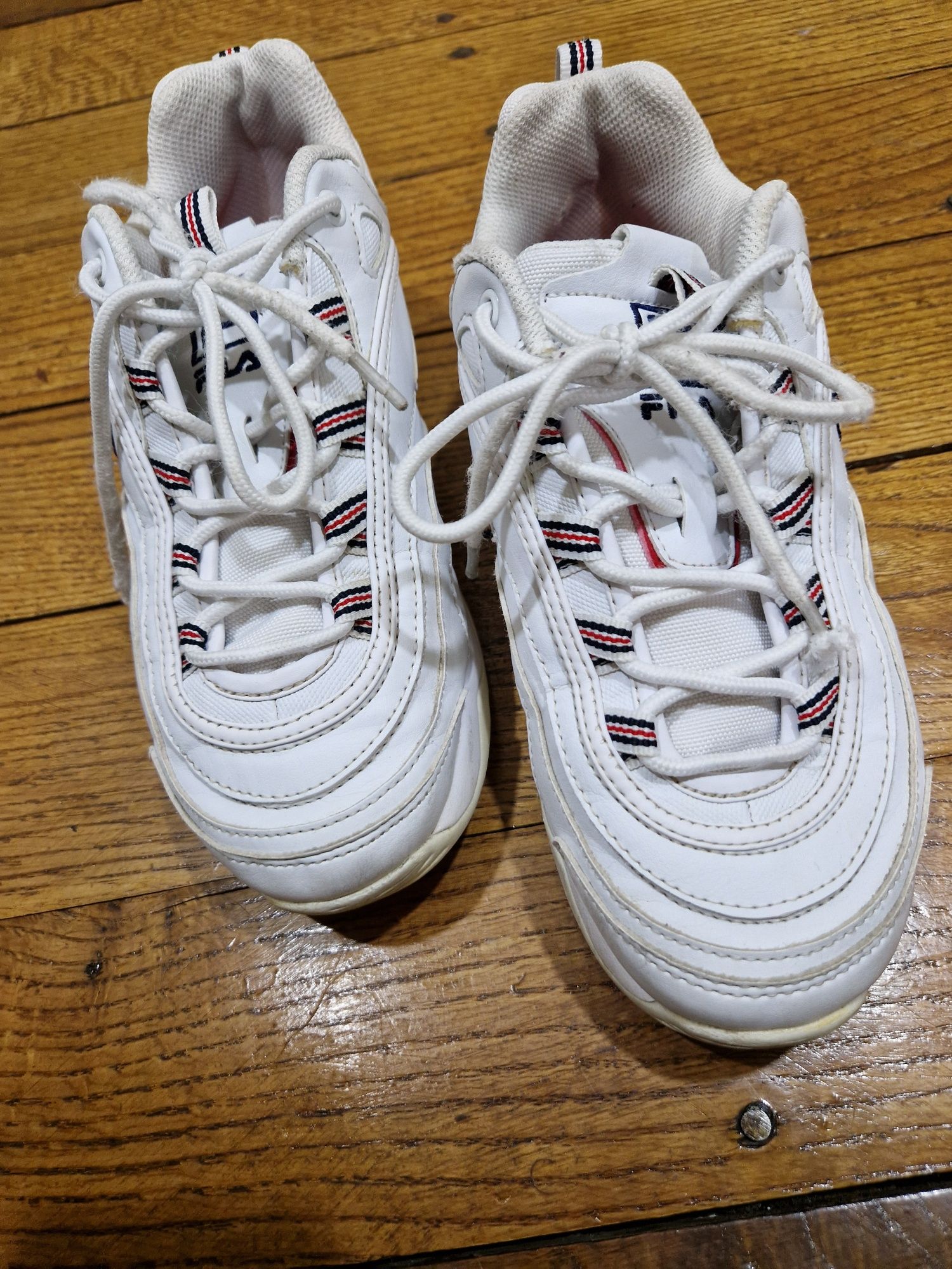 Кросівки білі fila