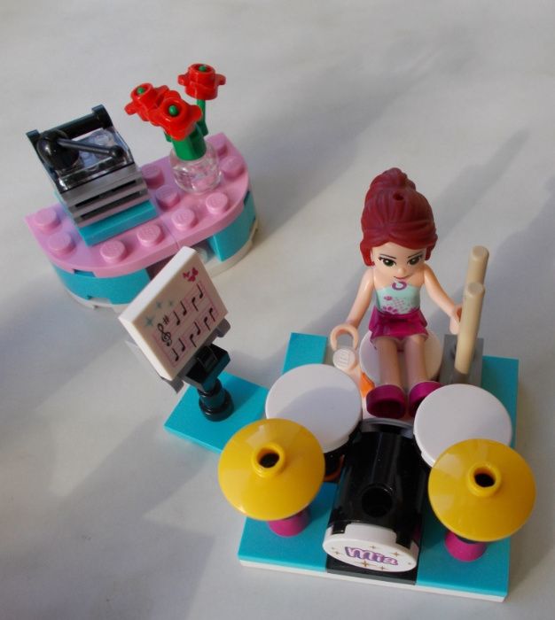 lego friends 3939 sypialnia pokój muzyczny Mii