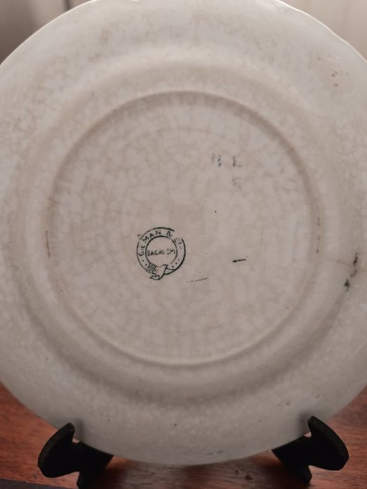 Prato antigo "verde".