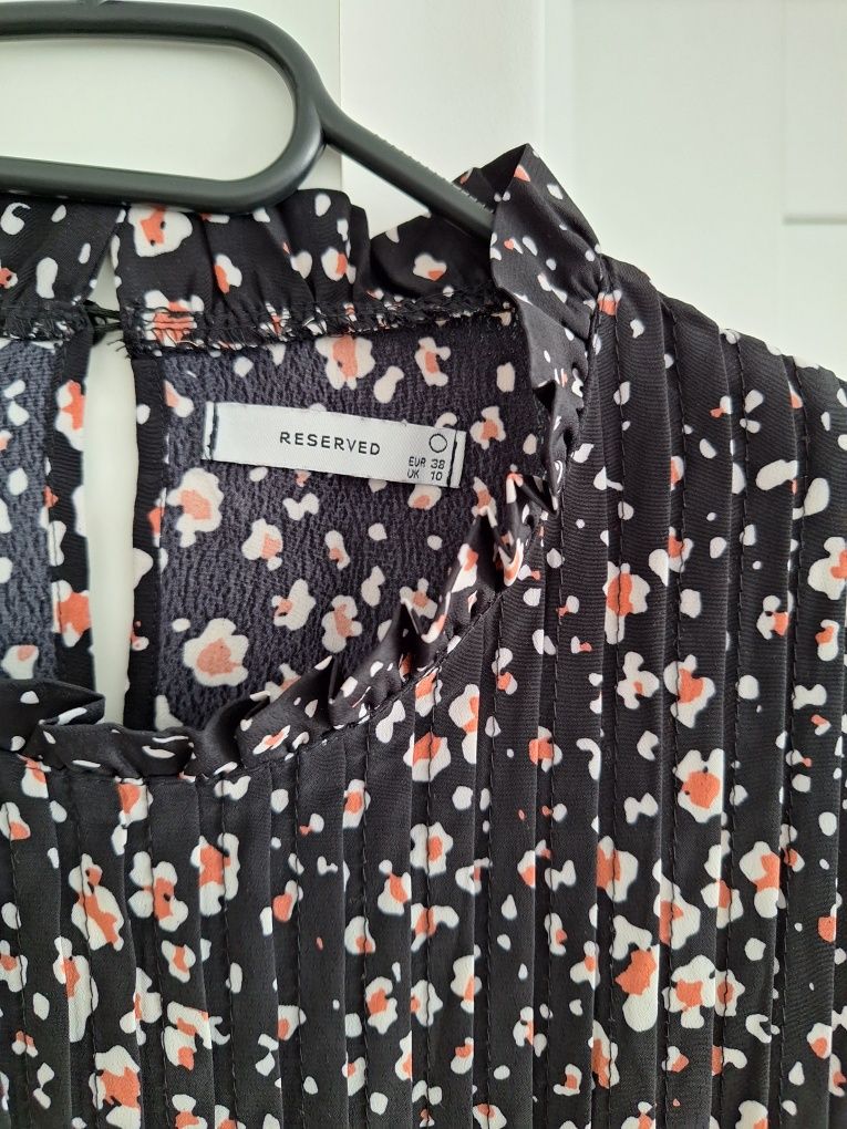 Sukienka Reserved 38