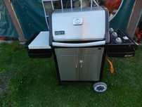 Grill gazowy Weber E200 okazja