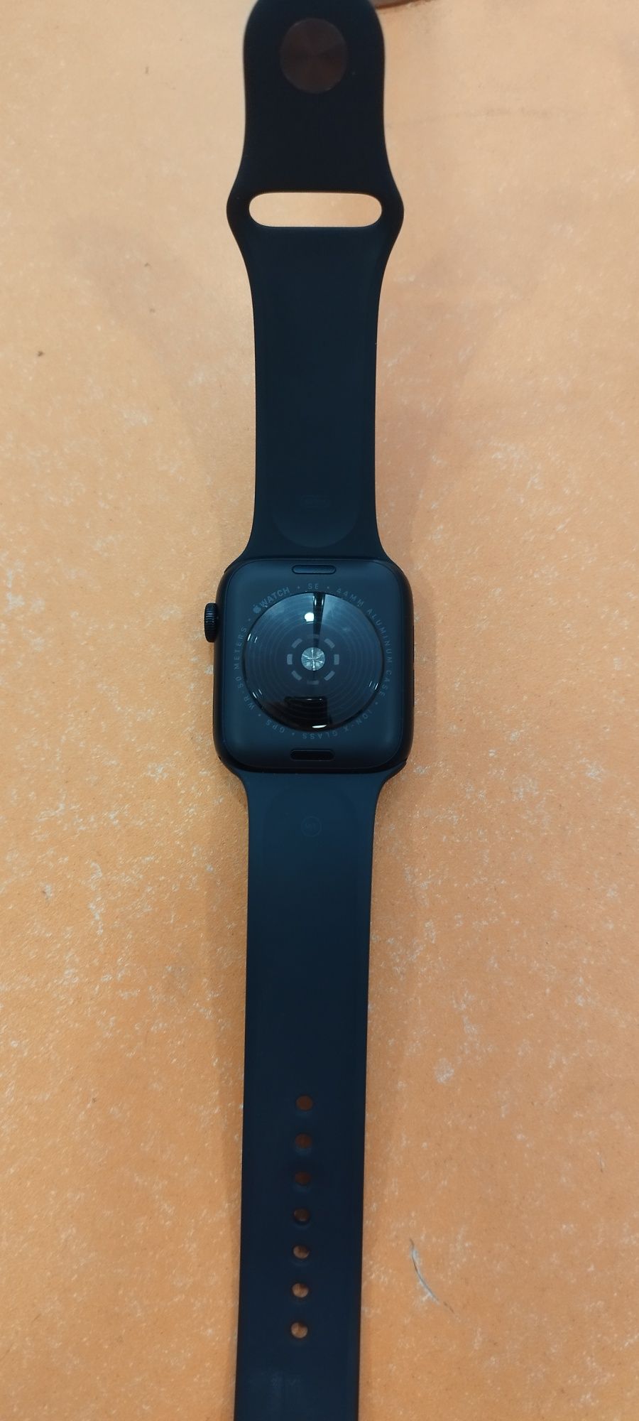 Продам Apple Watch SE2 44mm