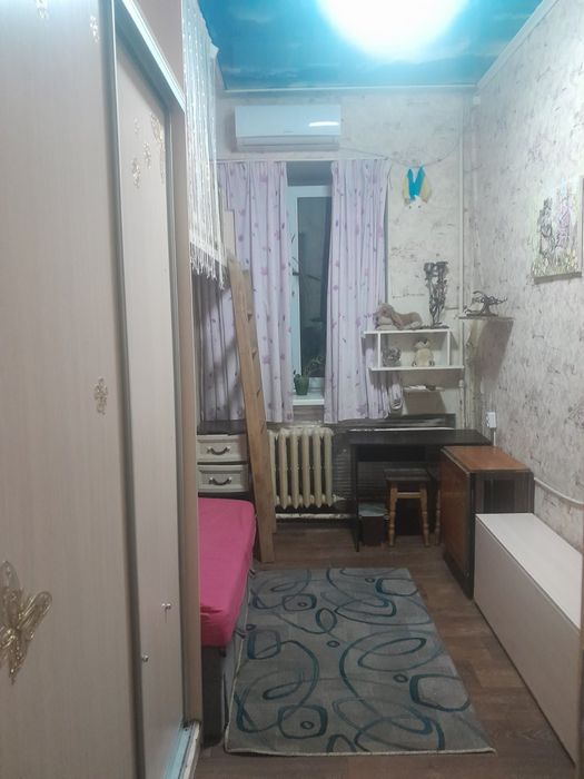 Здам кімнату в гуртожитку на 5-й школі