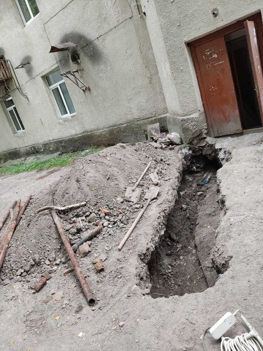 Вантажники, вантажні роботи, грущики