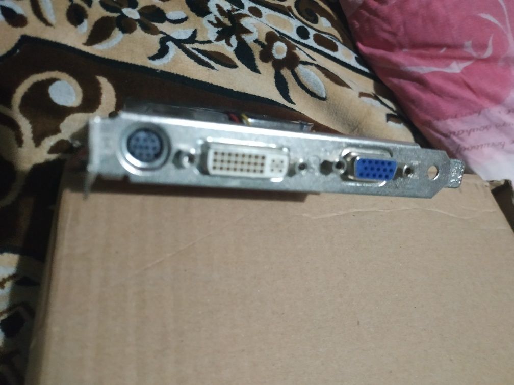 MSI  NX6600 GT 256MB/256mb отличном робочем состоянии.