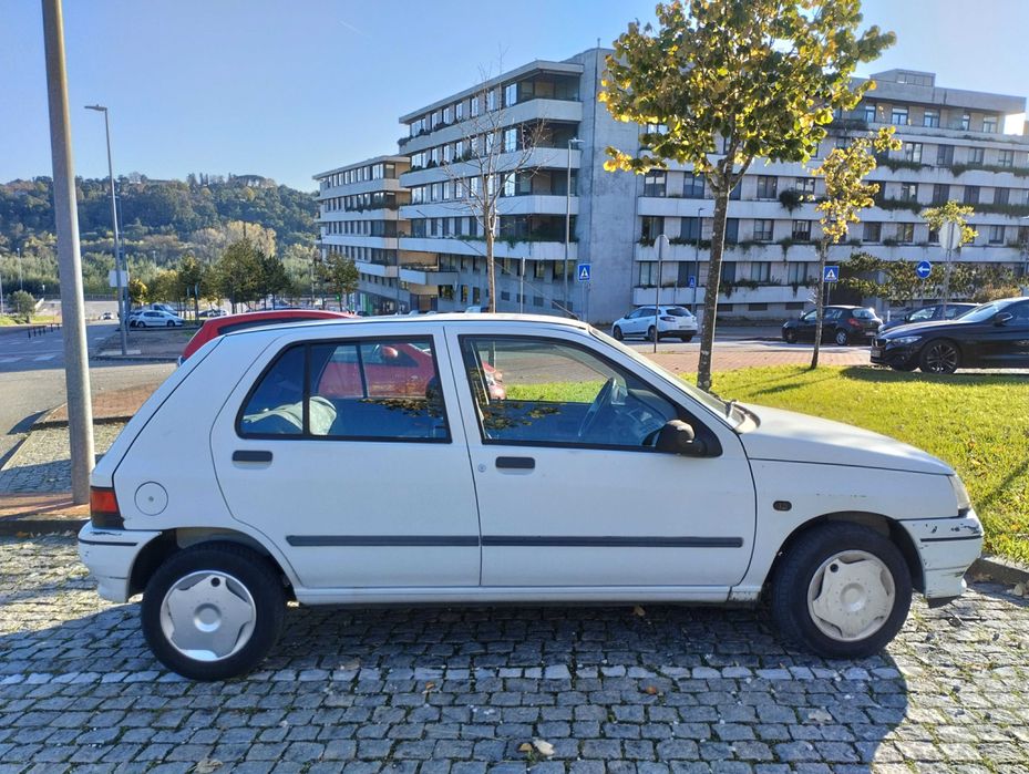 Renault Clio I RN 1.2 (1993) — de Coleção