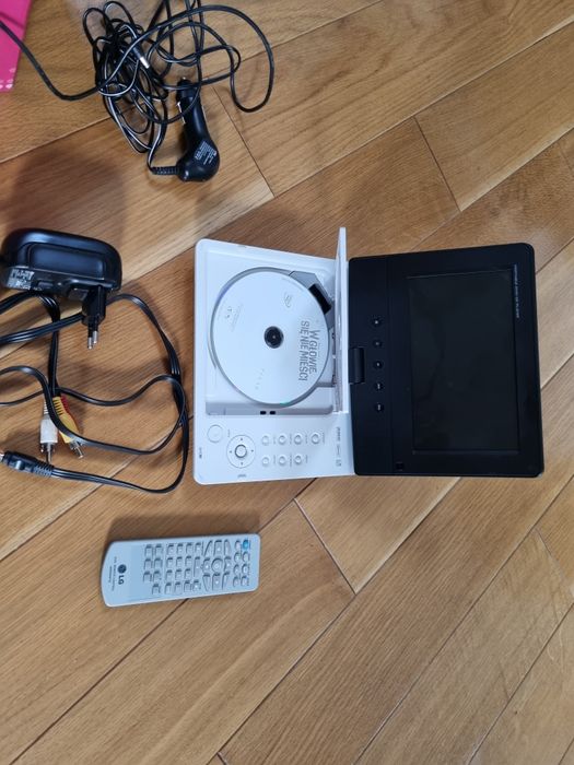 Odtwarzacz przenośng dvd lg dobry do bajek dla dzieci