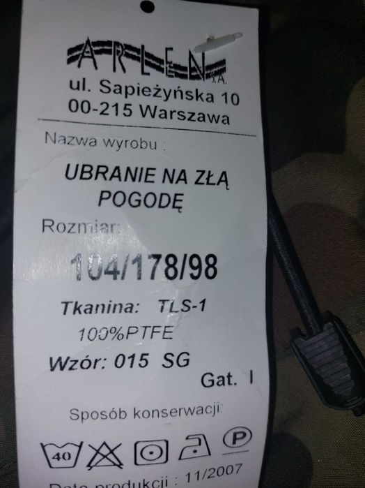 Nowe ubranie na złą pogodę SG, w komplecie z ocieplaczami z metką