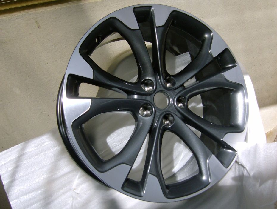 Jante 20" GM nova em caixa+4 Jantes 17"
