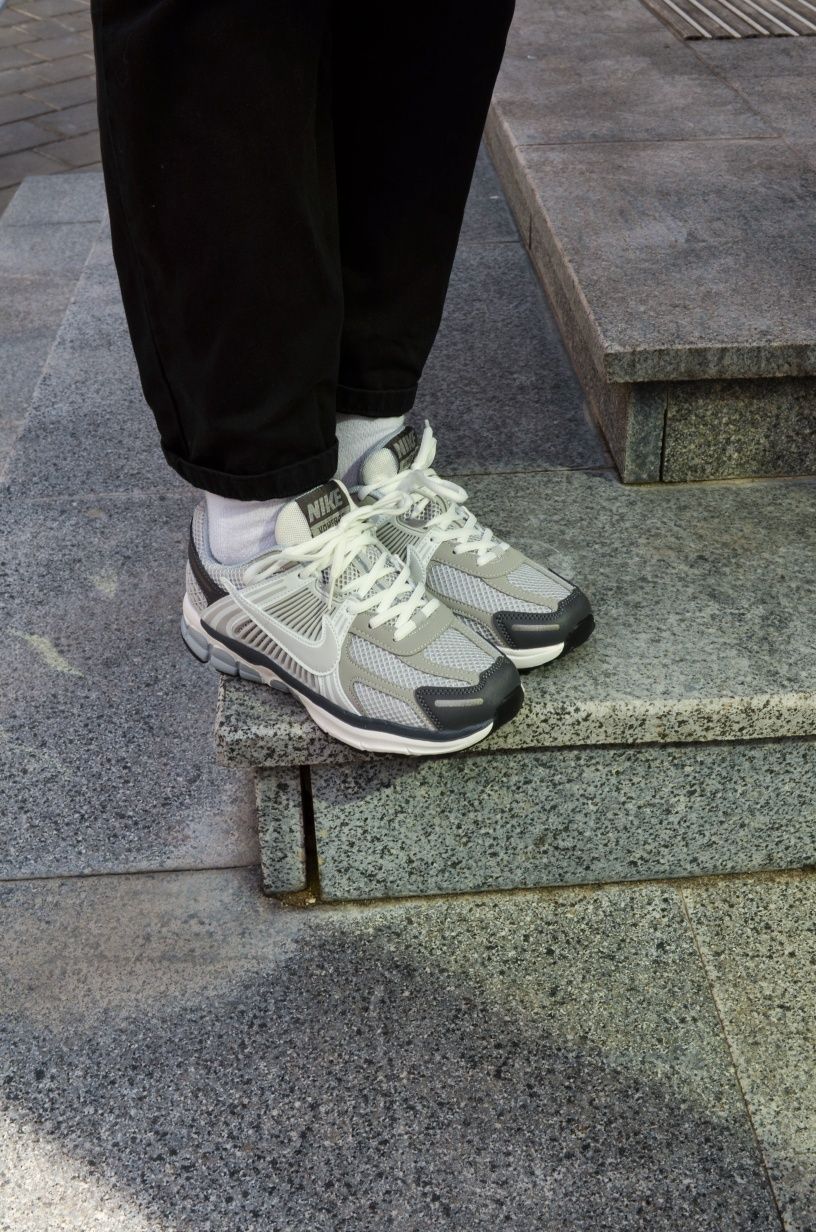Nike VomeRo чоловіче взуття : літо +С