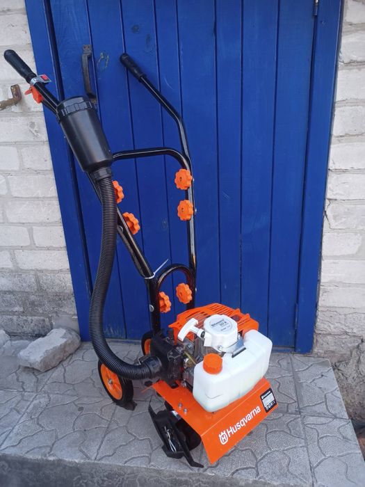 Бензиновий культиватор Husqvarna