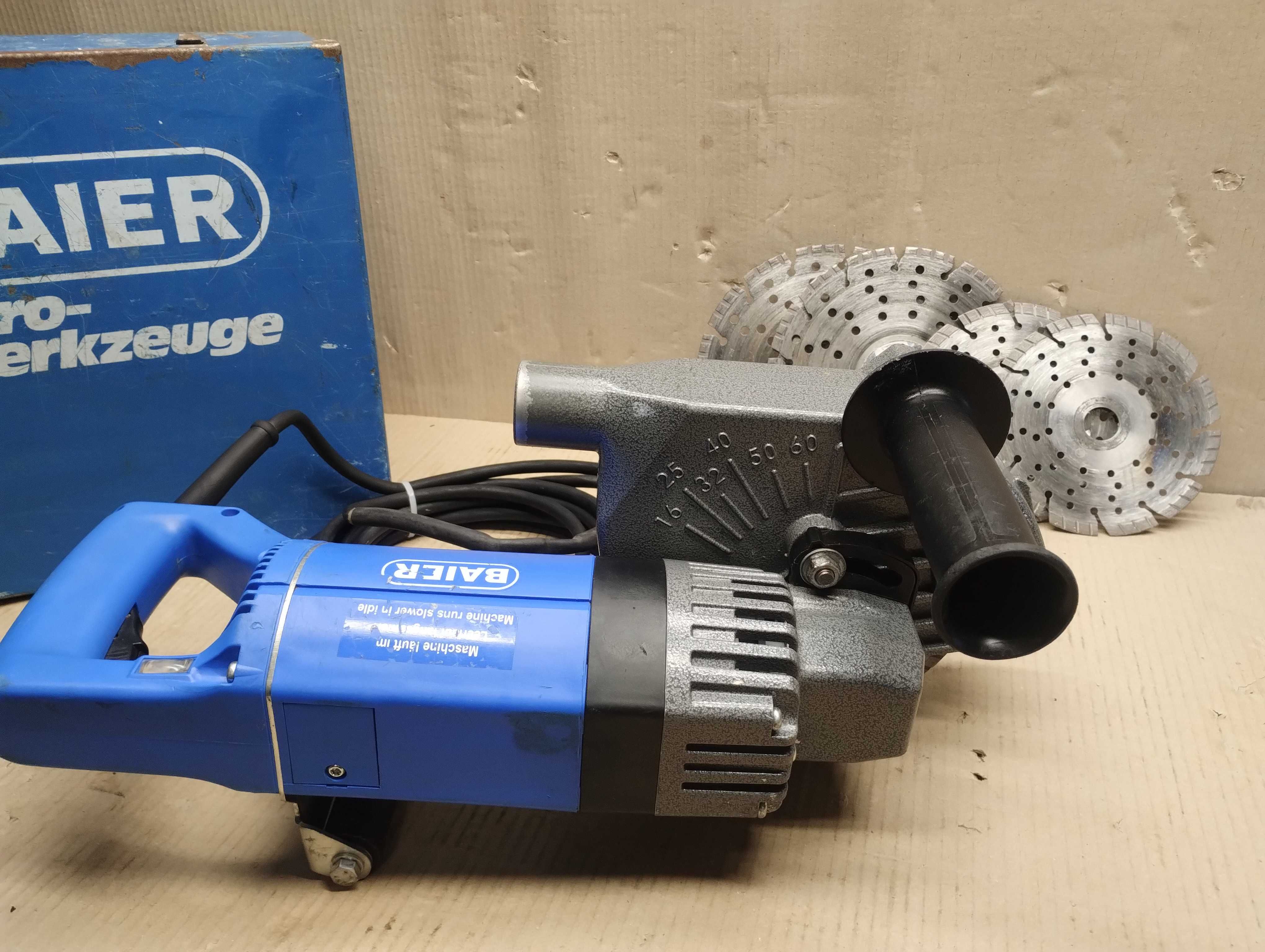 BAIER BDN 464  Bruzdownica diamentowa 2400W z 6  tarczami  w skrzyni