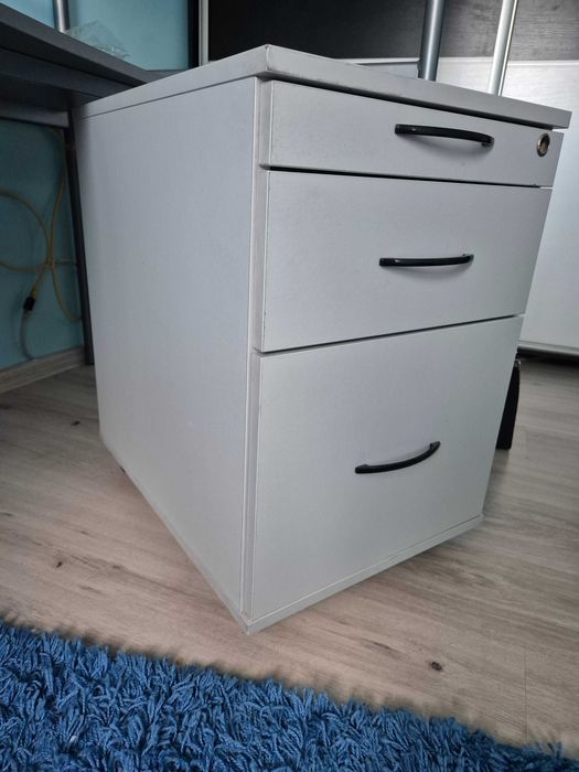 kontenerek na dokumenty