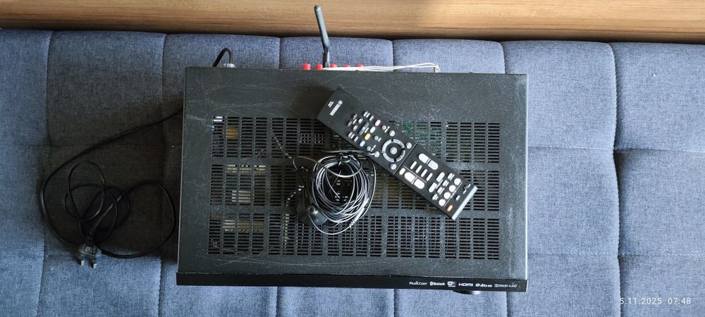 Yamaha rx-483 amplituner