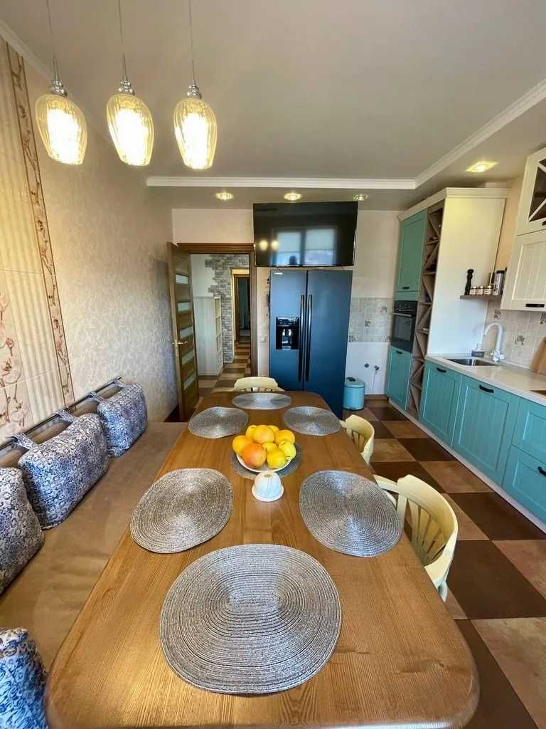 Продам 3к квартиру на Победе 6