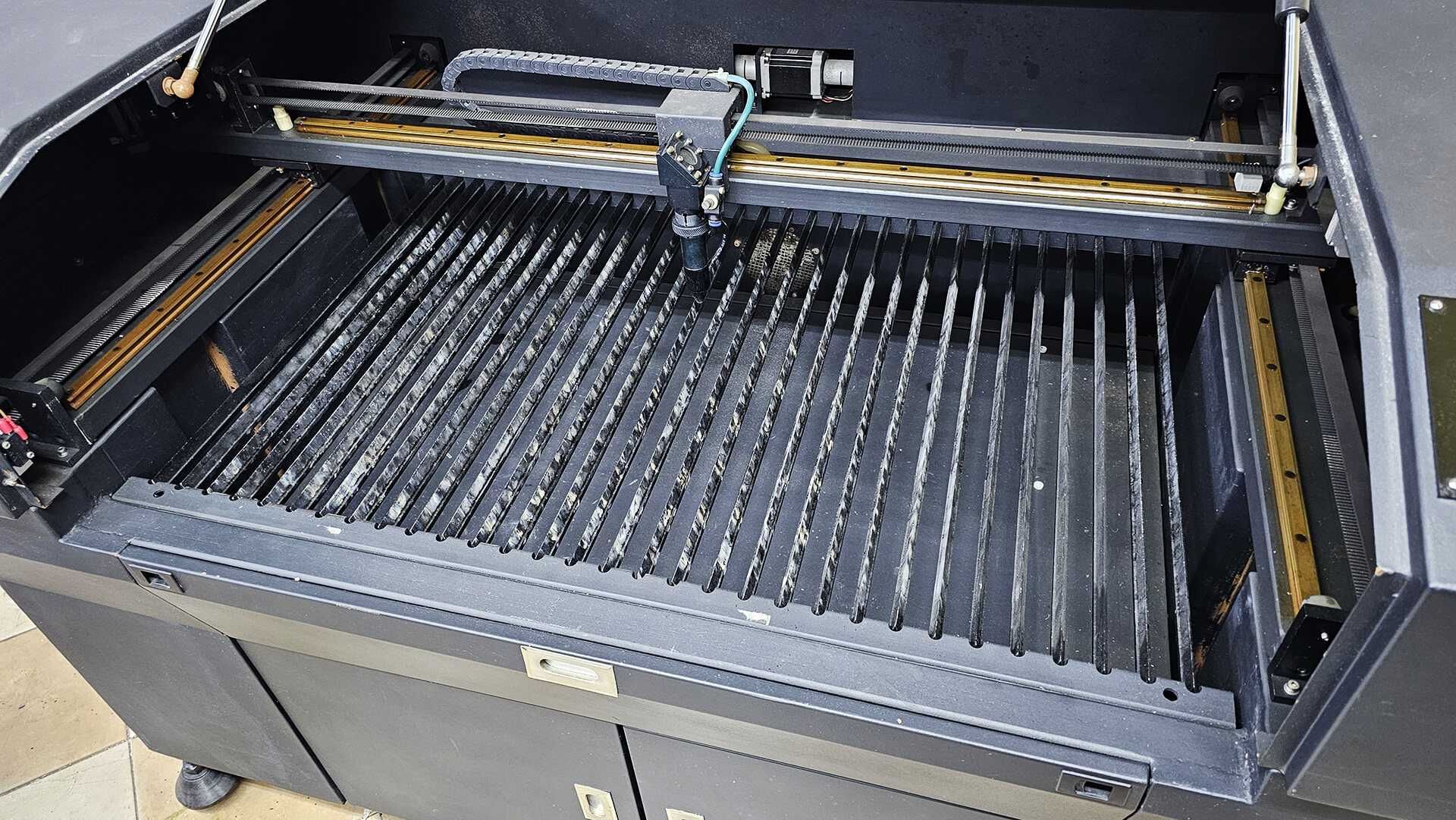 Ploter laserowy MegaPlot QSL32 600x900mm 60W