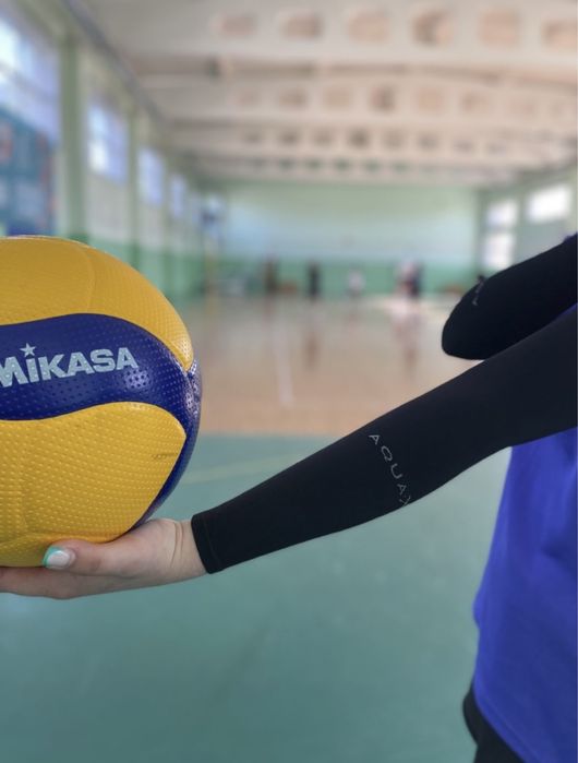 Спортивні нарукавники для волейболу або для інших видів спорту