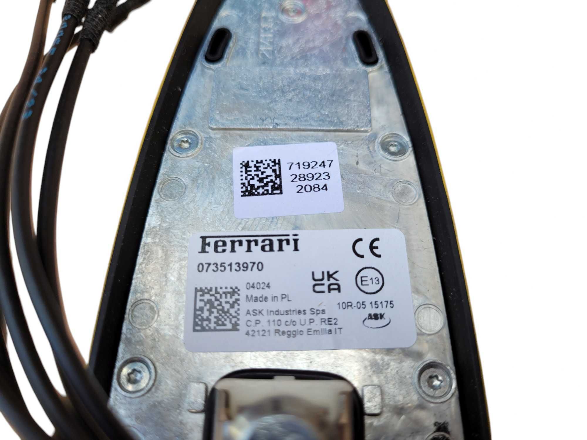 Ferrari - Antena dachowa płetwa Fin Antenna