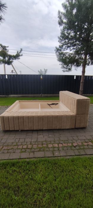 Продам двоспальне ліжко