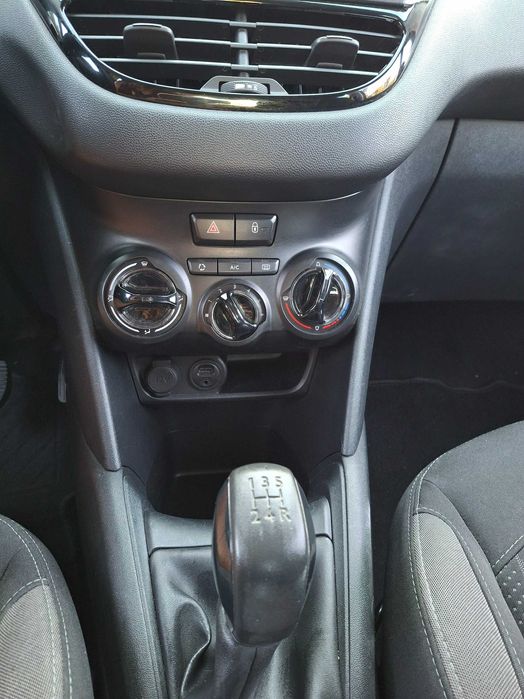 Peugeot 208 1.2 - Excelente Condição