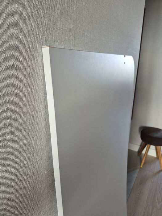 Biurko gamingowe białe, regulowane czarne nogi