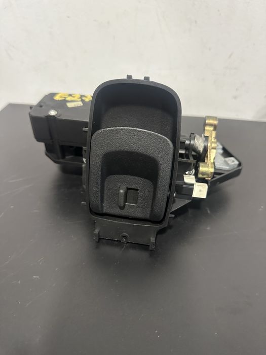 fechadura da mala mercedes w211 e270