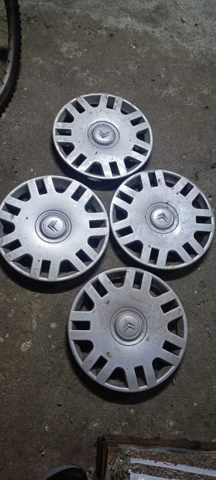 Conjunto Pneus, Jantes e Tampões de roda Citroen - 165/70 R14