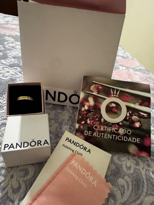 Anel Pandora Canal Eternidade ouro 14k