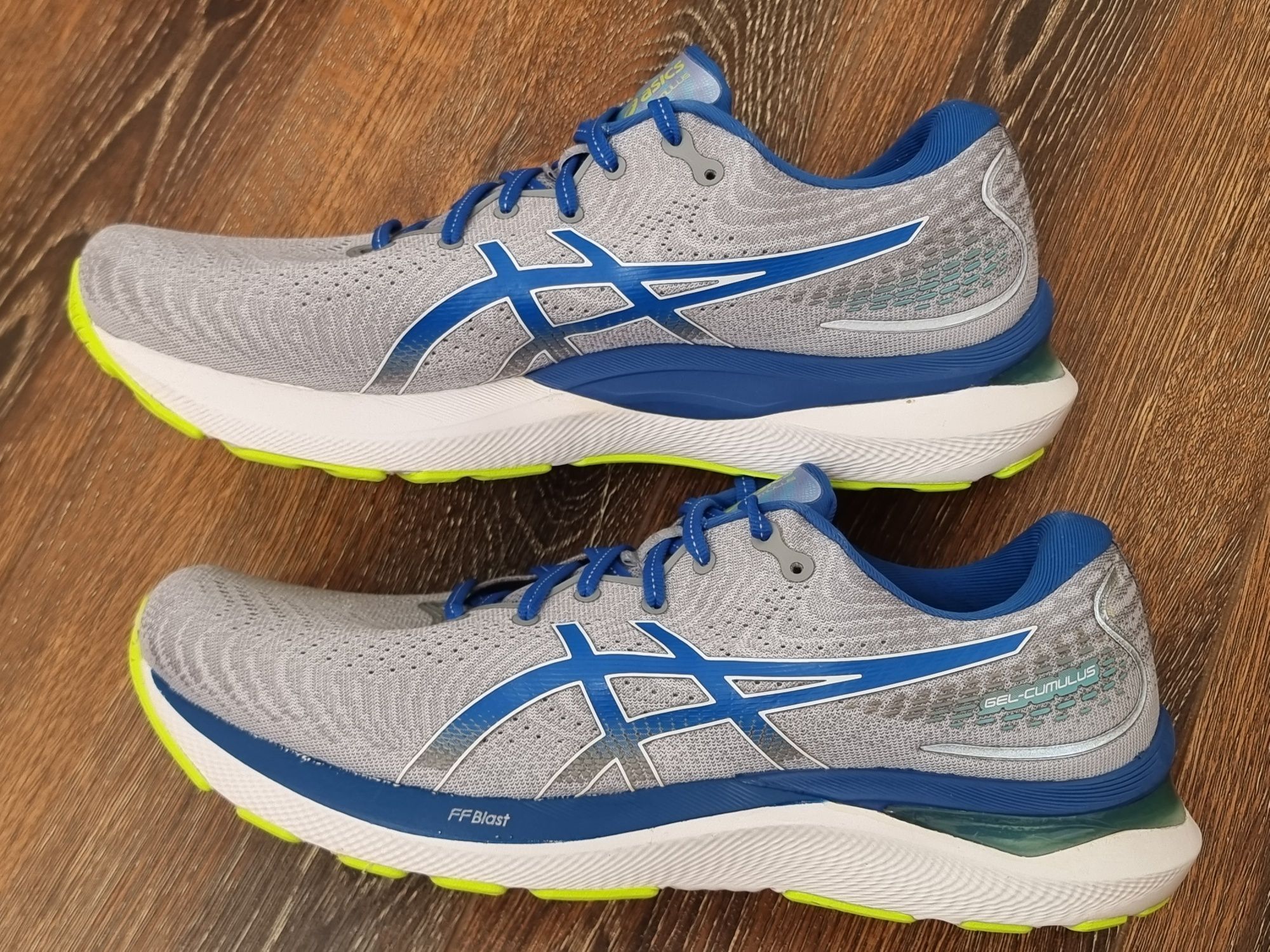 Оригінал 100% кросівки чоловічі asics comulus 24  euro 46