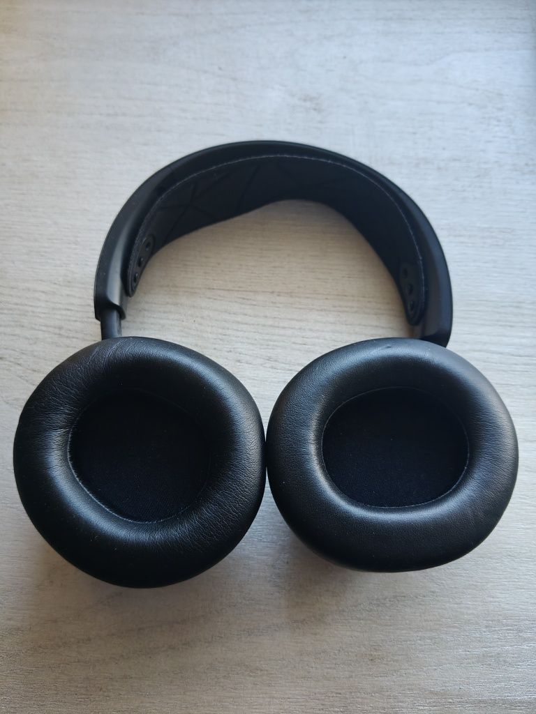 SteelSeries Arctic Nova Pro