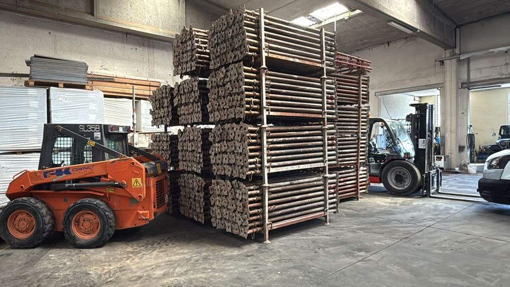 Podpory stropowe głowice korony Trójnogi stemple budowlane Dźwigary