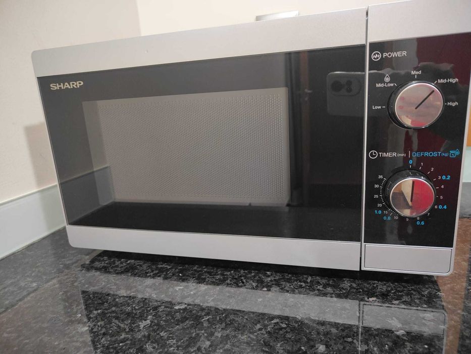 Micro-ondas SHARP YC-MS01E (20 L )
