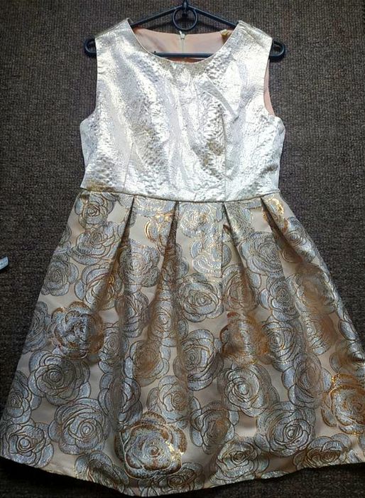 Нарядна сукня для дівчинки 152/158рр.