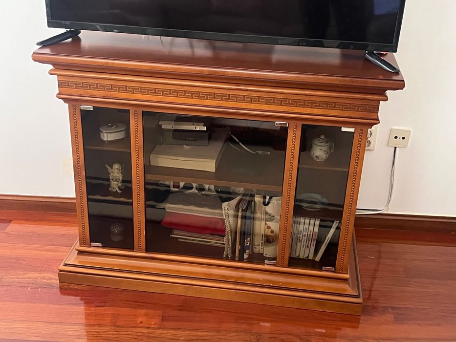 Móvel para televisão