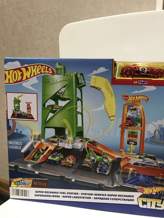 Хот Вілс зарядна станція Hot Wheels