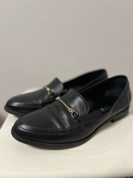 Lordsy, mokasyny czarne skórzane damskie Vistula 39