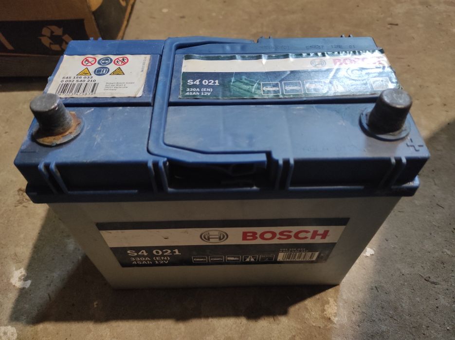 Автомобильный аккумулятор Bosch 45ah