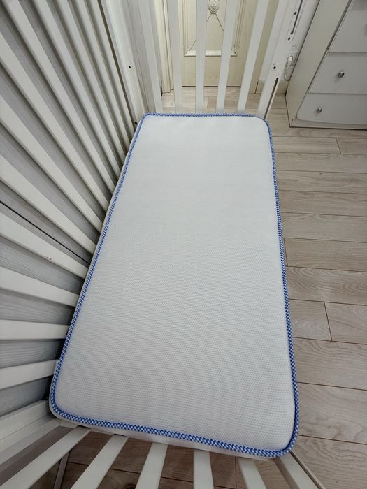 Дитяче ліжечко з шухлядою