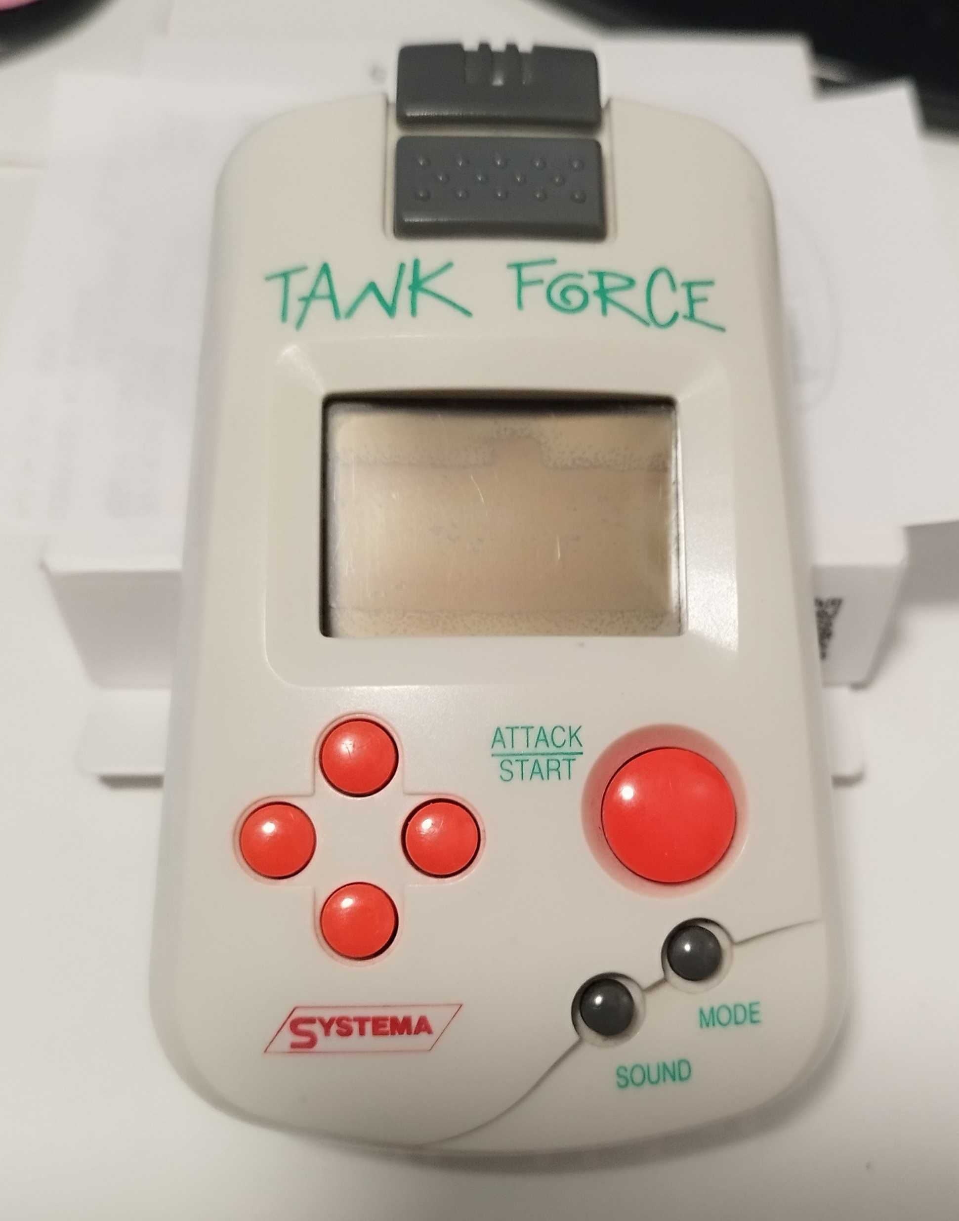 Retro gra elektroniczna Systema Tank Force