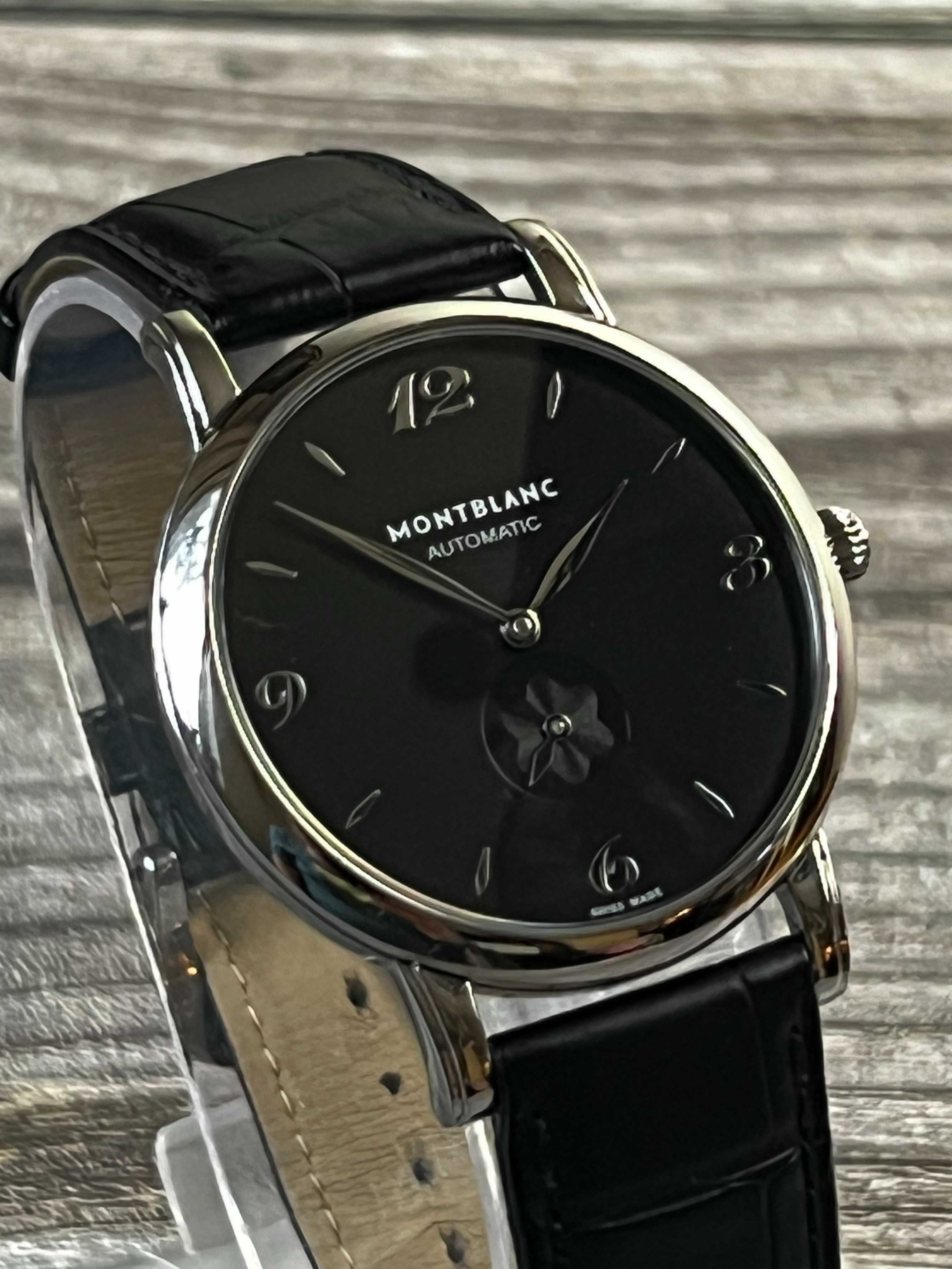 Zegarek Montblanc Star Classique -  piękny garniturowiec