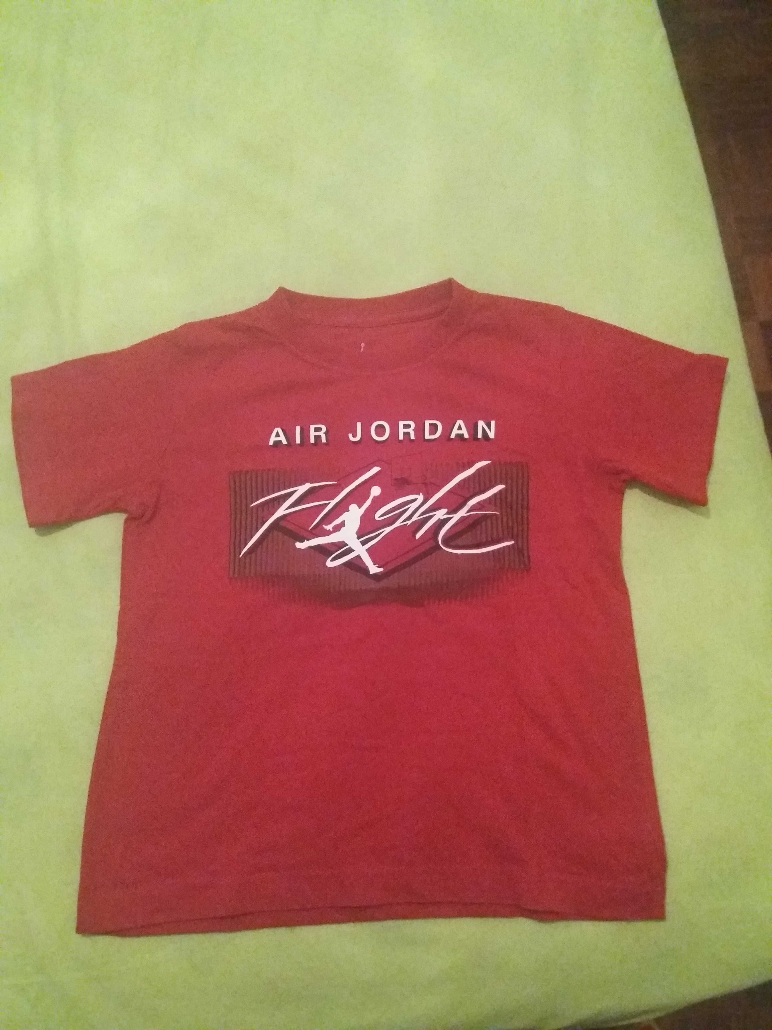 T-shirt Nike Air Jordan de criança. Em muito bom estado.