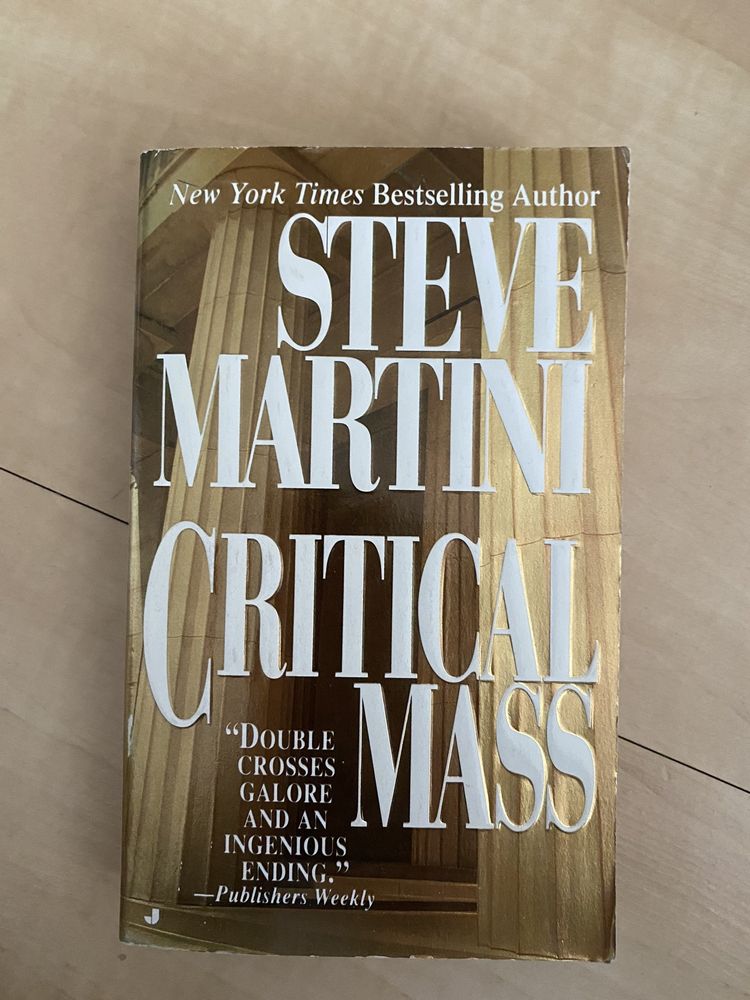 Steve Martini Critical mass książka po angielsku